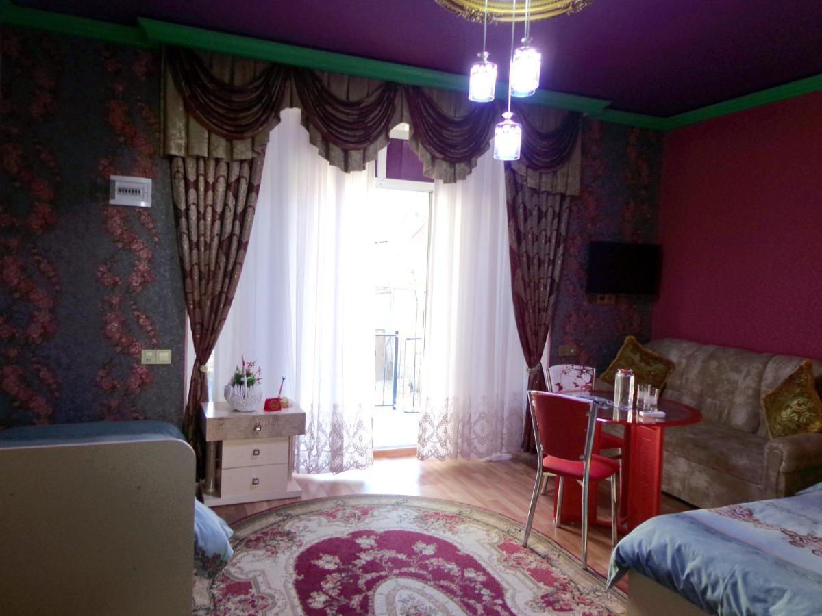 Tubram S Ailəvi Qonaq Evi Bed & Breakfast Sheki Ngoại thất bức ảnh