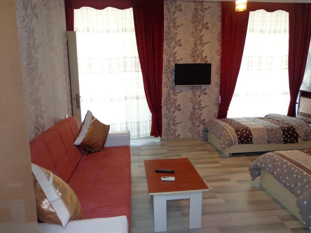 Tubram S Ailəvi Qonaq Evi Bed & Breakfast Sheki Ngoại thất bức ảnh